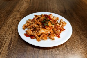 Пилешка кавърма със зеленчуци
